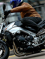 Suzuki GSR600 — новейшая разработка SUZUKI в классе городских мотоциклов